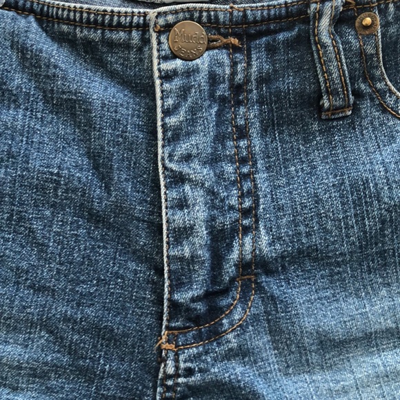 ❤️Mudd Denim size 7 Jean shorts. - Picture 7 of 8